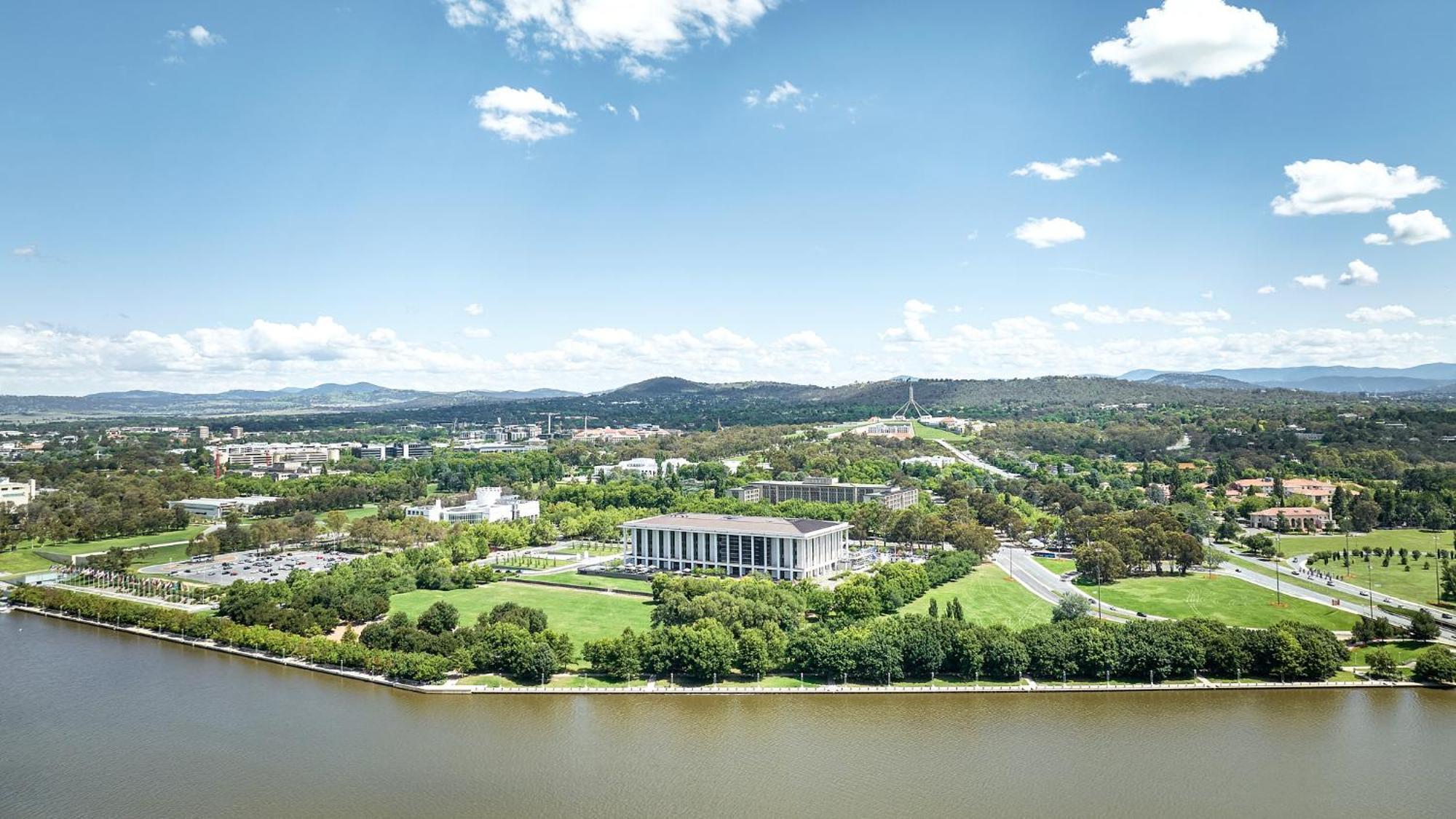 Meriton Suites Canberra Zewnętrze zdjęcie Aerial view of the Australian Institute of Sport