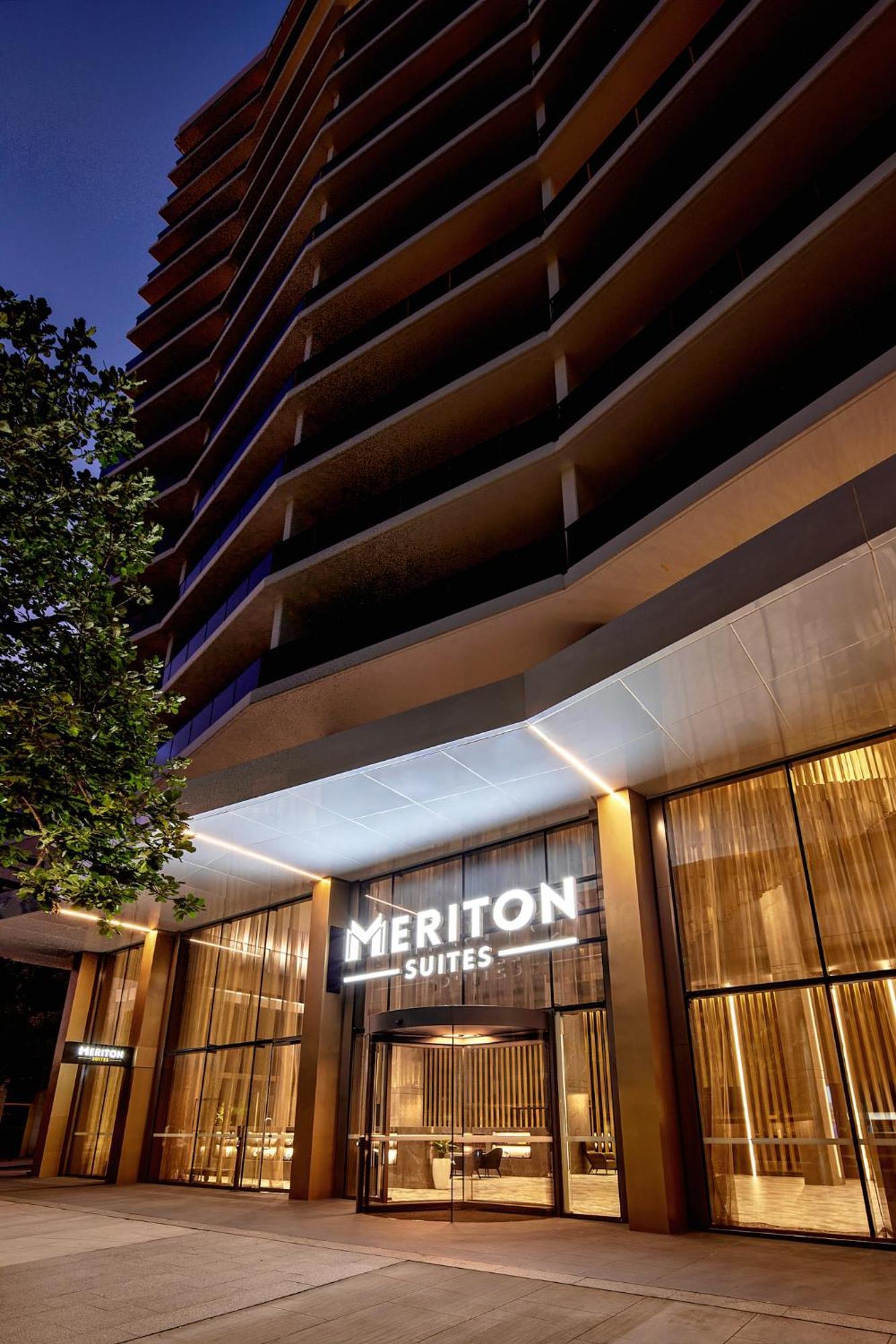 Meriton Suites Canberra Zewnętrze zdjęcie Meriton Suites Chatswood