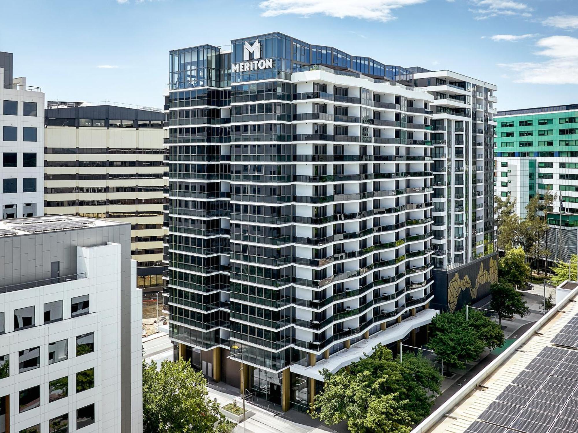 Meriton Suites Canberra Zewnętrze zdjęcie Meriton Apartments