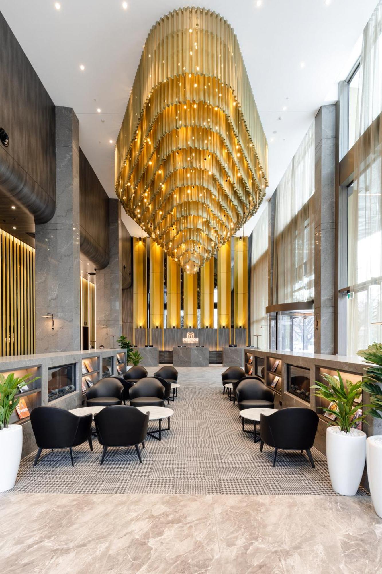 Meriton Suites Canberra Zewnętrze zdjęcie The lobby of the hotel
