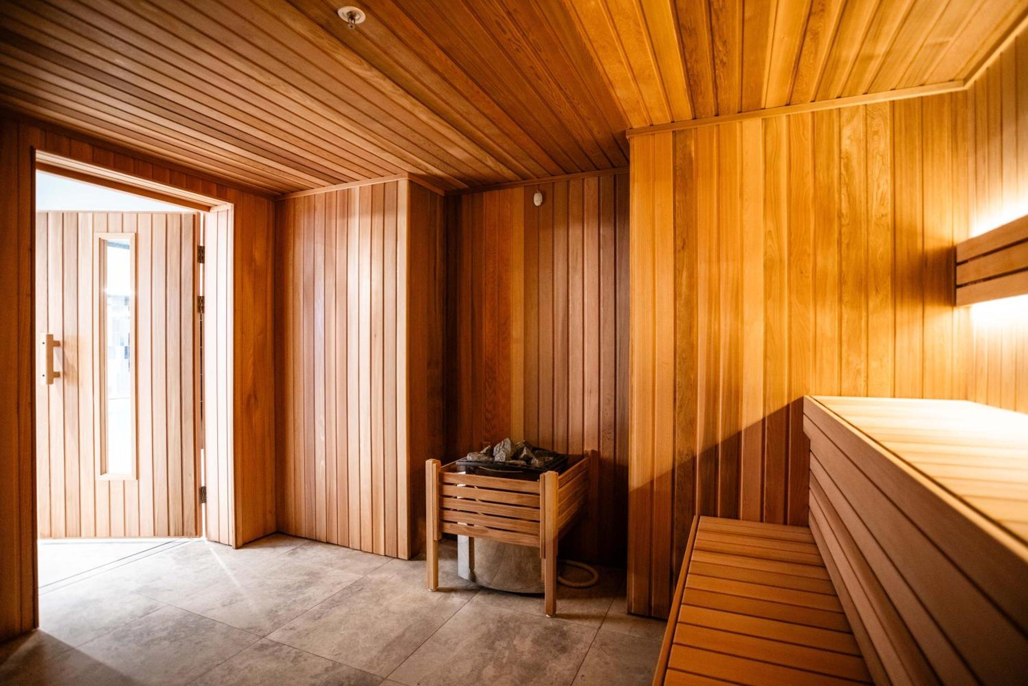Meriton Suites Canberra Zewnętrze zdjęcie A Finnish sauna