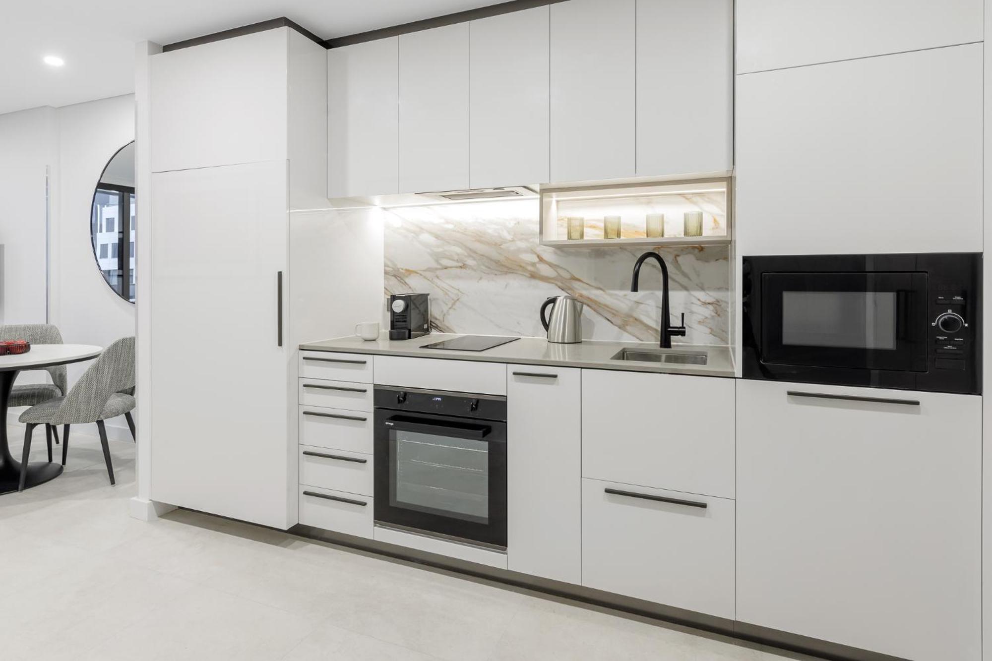 Meriton Suites Canberra Zewnętrze zdjęcie A modern kitchen